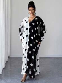 SHEIN CURVE+ Gaun Ukuran Besar Wanita Motif Polkadot Blok Warna Hitam Putih, Belahan Transparan, Lengan Kelelawar, Jahitan Seksi - MultiWarna - View 5