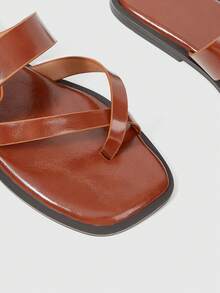 Sleekvia Ladies Comfortable Flat Wear-Resistant Versatile  Metal Outdoor Flip-Flops Slippers - Brown - View 7