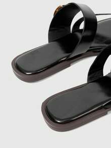 Sleekvia Ladies Comfortable Flat Wear-Resistant Versatile  Metal Outdoor Flip-Flops Slippers - Black - View 8