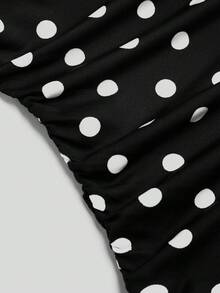 Sweetra Gaun Wanita Musim Semi/Panas Terbaru Seksi Elegan dengan Bahu Asimetris, Tekstur Renda, Ruffle, dan Hem Asimetris dengan Hiasan Pita di Bahu, Cocok untuk Tahun Baru/Malam Musim Gugur - Hitam dan Putih - View 8