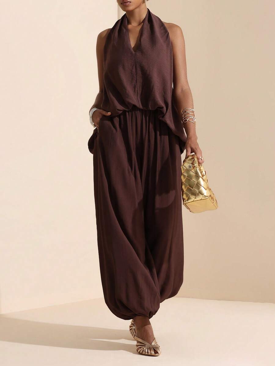 SHEIN Veneréa 女款紋理素色百褶掛脖上衣與口袋長褲兩件套 - 棕色 - 查看 1