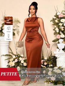 SHEIN PETITE CURVE فستان حفلات أنيق للنساء بلون أحادي مع رقبة متدلية ومطوي بدون أكمام، مناسب تماماً للمناسبات الرسمية - بني - مشاهدة 1