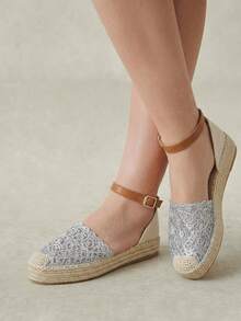 Styleloop Ladies Retro Silver Vacation Style Hollow Woven Pull-Up Belt Hemp Rope Platform Shoes - Silver - View 2