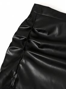 SHEIN 青少年女孩秋季黑色百褶PU迷你裙，Ins風高腰A字開衩皮裙，度假，秋季 - 黑色 - 查看 4