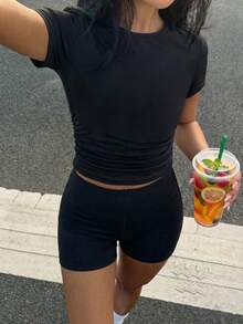 SHEIN 少女针织休闲纯灰色BM风格圆领毛衣+灰色短裤套装，夏季穿搭，基础款，休闲，运动风 - 黑色 - 查看 1