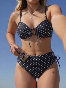 SHEIN Swim 2026新款春夏大尺碼女款條紋甜美風抹胸平口上衣搭配綁帶三角比基尼泳褲，柔美柔和海灘泳池泳裝套裝 - 彩色 - 查看 1