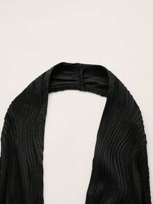 SHEIN ICON Top Recortado Sin Respaldo Con Cuello Halter Y2k Sólido - Negro - Ver 4