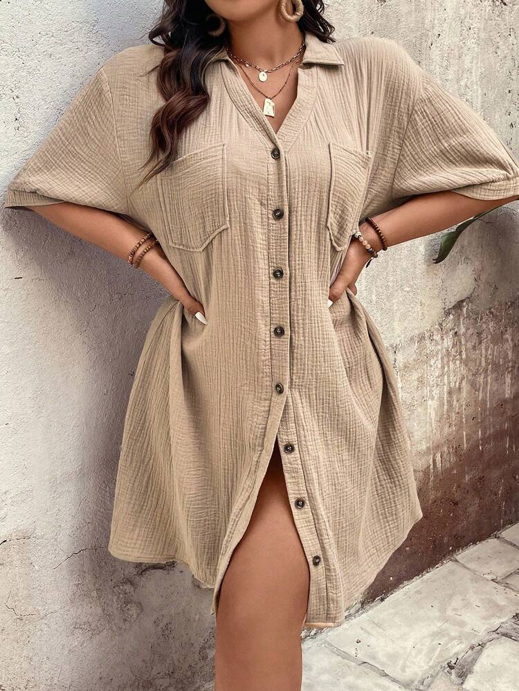 SHEIN CURVE+ 大尺碼女款優雅柔軟波西米亞風休閒正式婚禮純棉素色鈕扣開襟泡泡袖V領翻領夏季中長洋裝 米色 - 駝色 - 查看 3