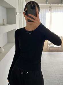 DAZY 女款圓領素色修身百搭日常長袖T恤 - 黑色 - 查看 3