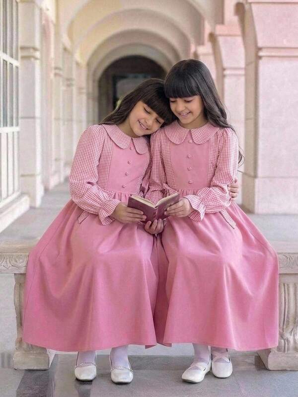 SHEIN 青少年女孩返校穿搭 修身粉白拼接長袖 3D蝴蝶結裝飾娃娃領前開襟洋裝 文藝學院風 精緻粉白格紋大蝴蝶結裝飾領洋裝襯衫裙 休閒學院風