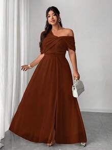SHEIN PETITE CURVE 大码女士优雅浪漫婚礼宾客礼服，轻盈雪纺单肩开衩连衣裙，适合派对穿着 - 棕色 - 查看 5