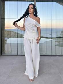 Vassilux White Asymmetrical Shoulder Crop Top And Casual Pants 2 Pieces Set For Women, Summer Elegant - White - View 4
