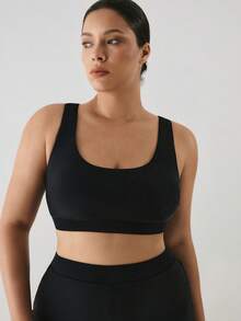 YARNWELL Plus Size Women Solid Color Casual Bikini Swimwear Top - Black - View 5