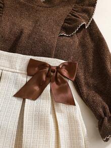 SHEIN Elladie kids Young Girl Embroidered Bell Sleeve Ruffle Trim T-Shirt And Bow Decor Pleated Mini Skirt Set - Brown - View 7