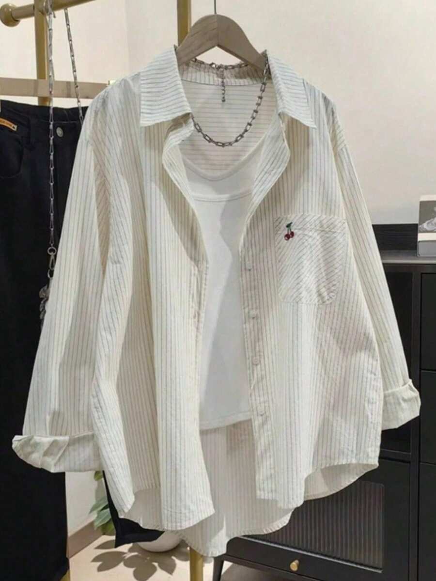 SHEIN 1件女童長袖鈕扣襯衫,翻領設計,直條紋與胸前刺繡圖案,秋季休閒上衣 - 杏色 - 查看 1