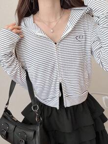 FRIFUL Jaket Wanita Model Baru Korea untuk Awal Musim Gugur, Berkerudung, Motif Hati, Resleting Ganda, Lubang Jempol, dan Desain Manset Bergaris, Serbaguna - Hitam - View 7