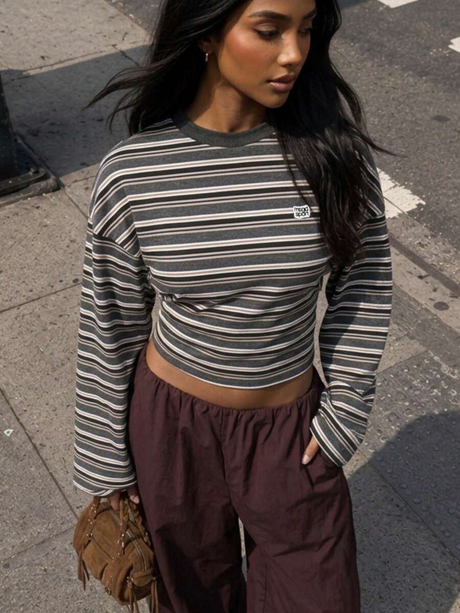 MISSGUIDED Atasan Crop Lengan Panjang Bergaris dengan Manset Lonceng, Kerah Bulat, Logo Kecil, Gaya Kasual Sehari-hari untuk Musim Gugur dan Musim Dingin (Gaya Berlapis) - MultiWarna - View 1