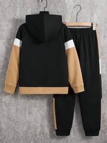 SHEIN 2件組兒童青少年男孩休閒舒適拼接連帽字母圖案衛衣與運動長褲套裝，適合秋冬、戶外玩耍、學校、街頭穿搭、派對與居家休閒，高 CP 值 - 卡其色 - 查看 6