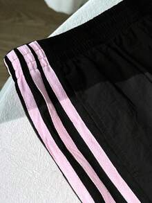 SHEIN 青少年女孩黑色與粉色側條紋彈性腰寬鬆休閒街頭風運動長褲，適合學校秋季穿著 - 黑色 - 查看 5