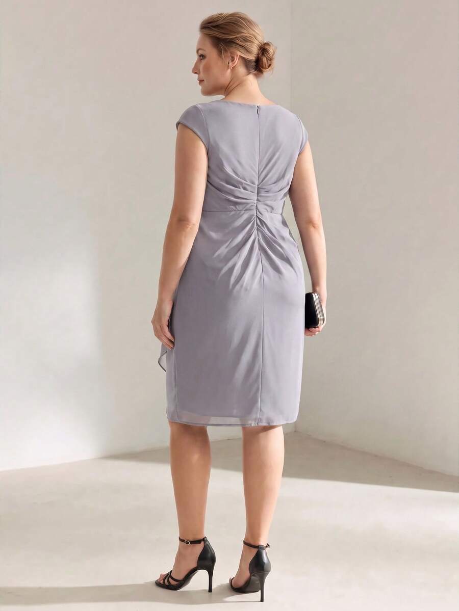 MOTF PREMIUM WOMEN'S PLUS SIZE ELEGANT EXQUISITE RHINESTONE DECORATED DRESS - Grey - View 2