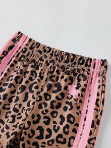 SHEIN 2件組女嬰秋季粉色與棕色拼接甜酷風豹紋圓領寬鬆衛衣與喇叭褲套裝，適合外出、上學、休閒運動、好友旅行、日常購物 - 棕色 - 查看 8