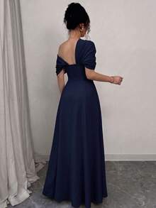 SHEIN Elenzya 不對稱單肩抓皺收腰 A 字裙優雅浪漫女款洋裝 - 藏蓝色 - 查看 2