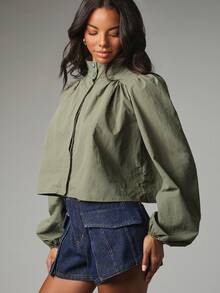 MISSGUIDED Blus Pendek Warna Sage dengan Kerah Tinggi, Lengan Panjang Mengembang, Detail Kerutan, Penutup Kancing, Kain Tenun, Atasan Kasual Musim Semi dan Musim Panas - Olive Green - View 6