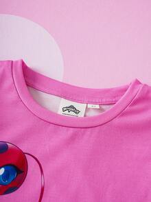 Miraculous Ladybug X SHEIN Vestido de verano para niñas con cuello redondo, volantes y estampado de dibujos animados lindo - Rosa - Ver 4