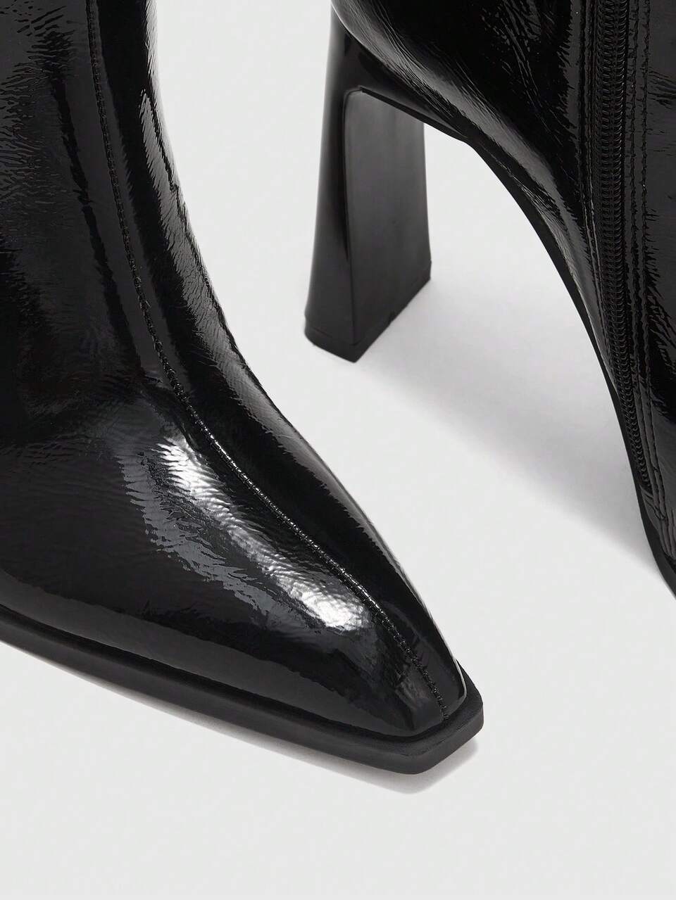 CUCCOO BIZCHIC Classic Western-Style Women's Low-Heeled Platform Boots, Suitable For Daily And Festive Occasions In Autumn And Winter