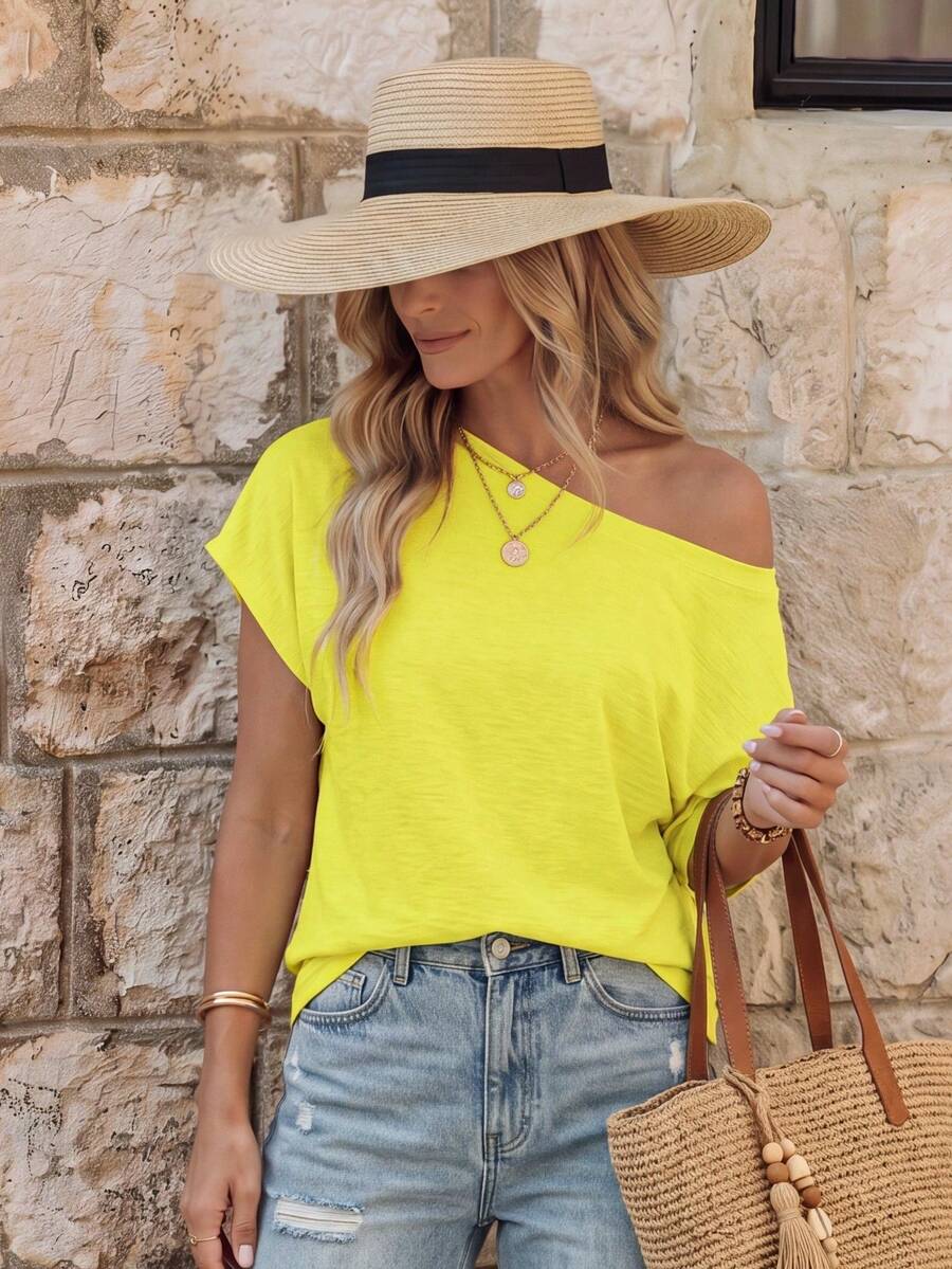 EMERY ROSE Solid Batwing Sleeve Tee - Yellow - View 1