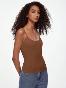 SHEIN BASICS 1件女款純色修身休閒細肩帶背心上衣 白色上衣 - 駝色 - 查看 6