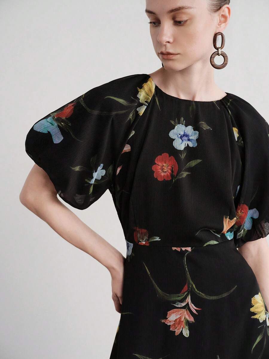 Aveloria Modichic 雪紡黑色花卉印花落肩袖圓領短袖收腰優雅浪漫女款長洋裝，適合婚禮、花園派對、晚餐、夏季