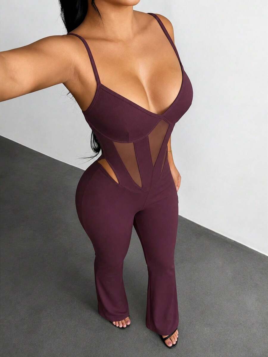 Eryvara Jumpsuit Wanita Seksi Kasual dengan Detail Jala Berongga dan Patchwork, Tali Bahu Tipis, dan Potongan Kaki Mengembang. - Burgundy - View 1