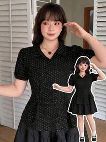 Dazy Plus 韓系時尚波點滿版印花短袖 Polo 衫，黑色大尺碼女款春夏季 T-shirt 可愛上衣 - 黑色 - 查看 1
