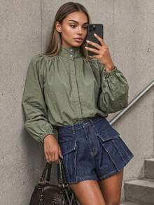 MISSGUIDED Blus Pendek Warna Sage dengan Kerah Tinggi, Lengan Panjang Mengembang, Detail Kerutan, Penutup Kancing, Kain Tenun, Atasan Kasual Musim Semi dan Musim Panas - Olive Green - View 1