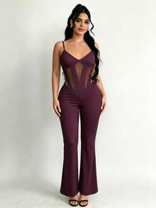 Eryvara Jumpsuit Wanita Seksi Kasual dengan Detail Jala Berongga dan Patchwork, Tali Bahu Tipis, dan Potongan Kaki Mengembang. - Burgundy - View 6
