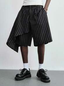 ROMWE MEN Street Life Celana Pendek Asimetris Model Apron Terstruktur untuk Pria - Hitam - View 1