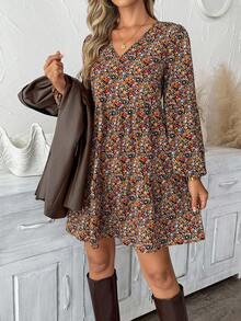 SHEIN LUNE Plus Size Vacation Fashion Floral Print Long Sleeve V-Neck Dress Vacation Black Autumn Traditional Elegant Boho 1960s Vacation Brunch Office - Multicolor - View 7
