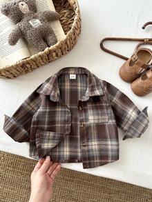 SHEIN Vintaside Kids 男嬰休閒復古西式格紋百搭領口前開鈕扣左胸口袋長袖上衣 畢業派對棕色格紋秋季款 - 彩色 - 查看 6