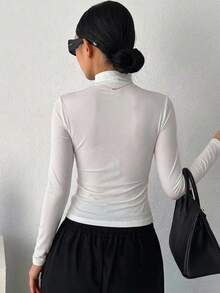DAZY 女款高領修身長袖休閒T恤 - 白色 - 查看 4