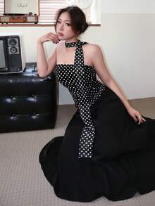 J-Fashion ROMWE X Isabelle Nguyen 春夏情人節女款波點印花抓皺掛脖背心上衣 - 黑色 - 查看 4