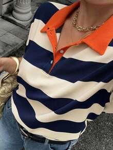 Livesso 女款大尺碼拼色拼接條紋寬鬆 Polo 領中袖休閒夏季 T 恤 - 藍白色 - 查看 1