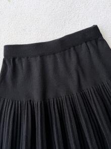 SHEIN 女童秋冬時尚愛心與蝴蝶結針織長袖開襟衫與黑色裙子套裝套頭衫 - 彩色 - 查看 4