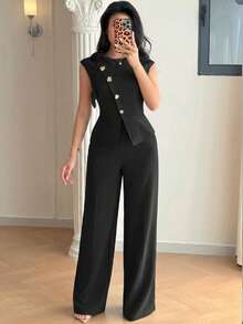 Modelyn 新款不對稱小飛袖修身 3D 花卉裝飾背心上衣與寬腿褲優雅奢華通勤套裝 - 黑色 - 查看 3