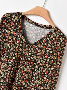 Rusticease 女款休閒碎花 T-shirt，秋季 - 彩色 - 查看 5