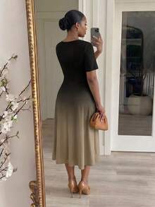 SHEIN Lady Plus Size Fashion Gradient Color Round Neck Short Sleeve Vacation Dress - Multicolor - View 2