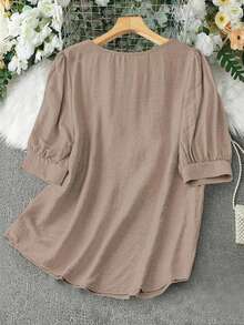 SHEIN LUNE CURVE 复古刺绣V领休闲宽松大码女式衬衫，夏季 - 彩色 - 查看 2