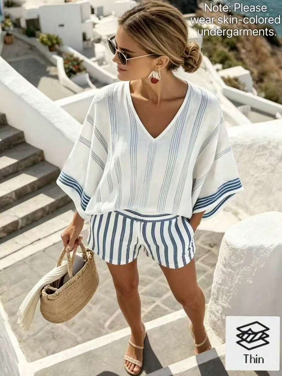 SHEIN Holidaya 夏季清爽蓝白条纹亚麻印花两件套女装,宽松蝙蝠袖上衣和短裤,修身休闲装 - 藍白色 - 查看 1