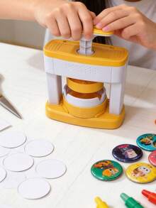 1 Set Children's Badge Making Machine,Portable,Multi-Functional Creative Embossing Machine Badge Punch Tool Kit,Children's Handicrafts, Ideal For Christmas,School Projects And Parties, No Assembly Required (Some Color Patterns Randomly Included) - multicolor - View 12