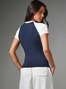 MISSGUIDED New York Health And Wellness Chest Print Crop Raglan T-Shirt Crew Neck Short Sleeve Color Block Slim Fit Tee Summer Essential - Royal Blue - View 3